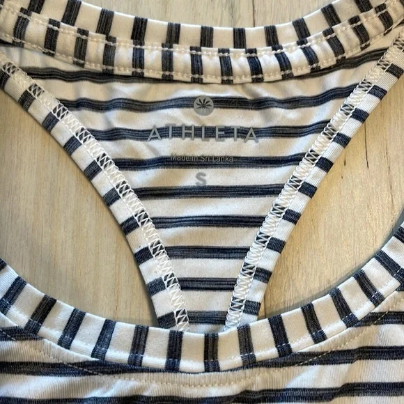 Athleta Tank Top Size S - Picture 2 of 2